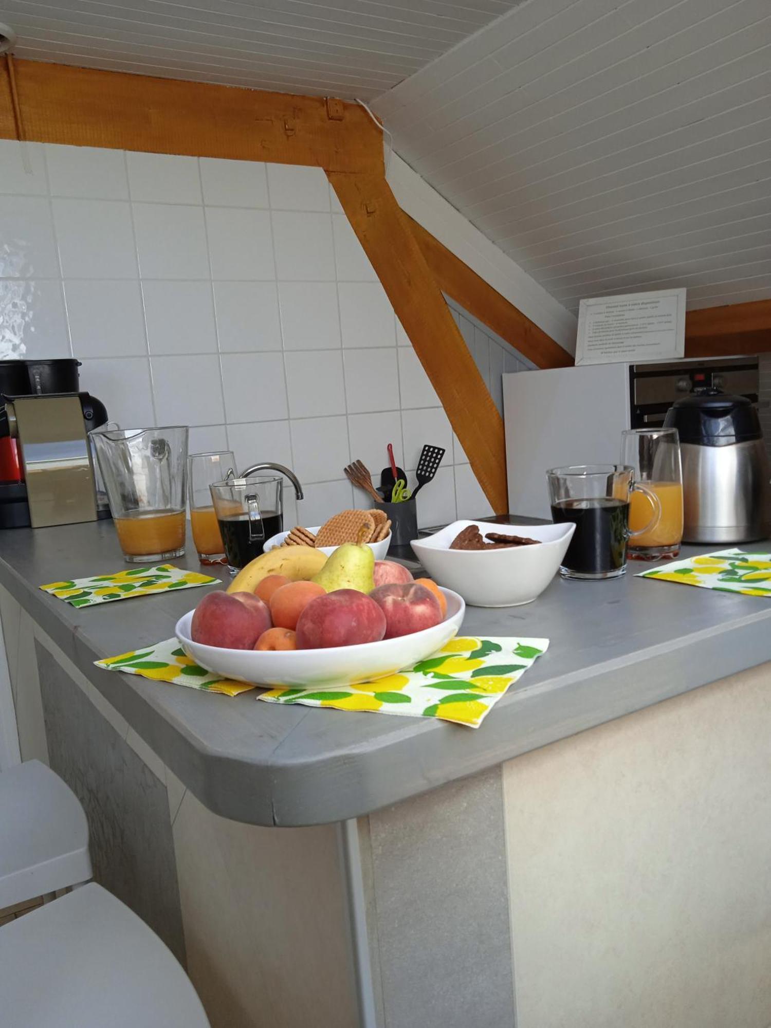 Les Roses De Rita Apartment Boisset-les-Montrond Luaran gambar